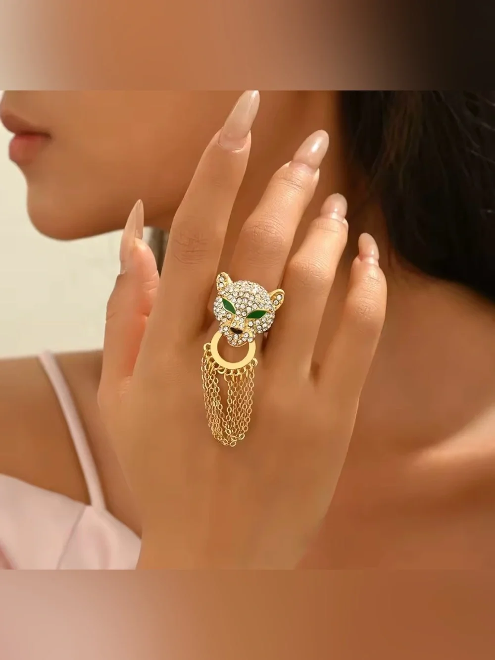 Leopard Head Tassel Ring with Luxurious Inlaid Rhinestones….Green Eyes Decor